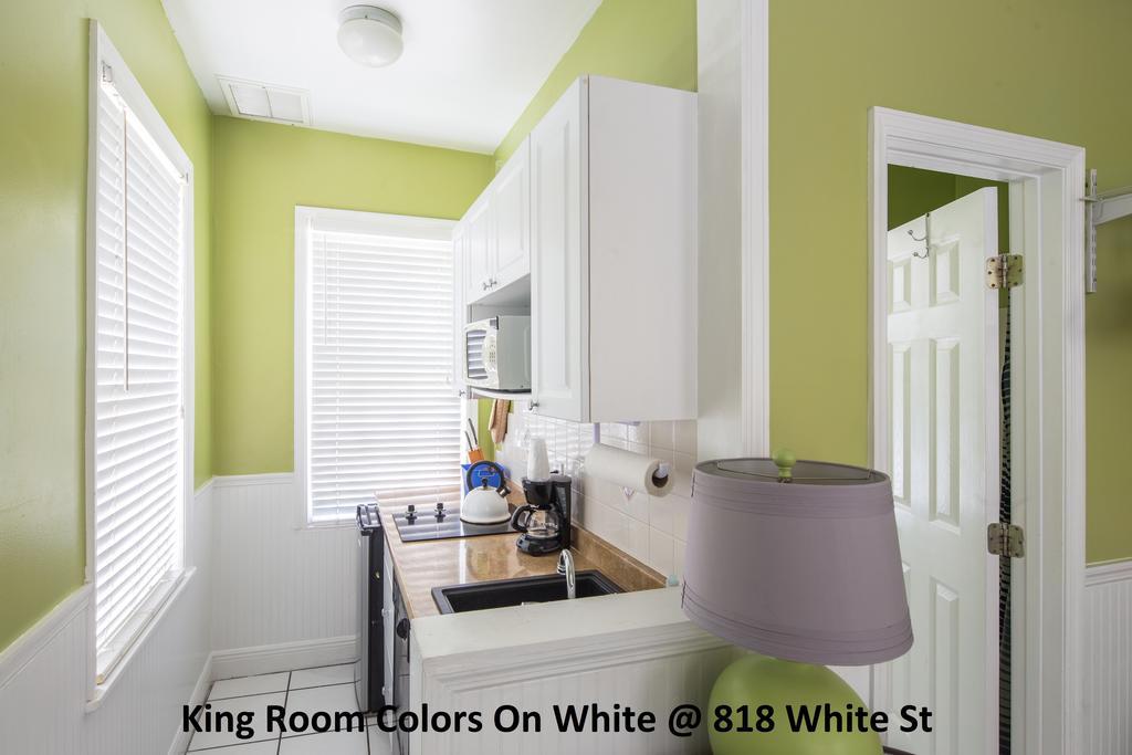 Colors On White Apartment Кей Уест Екстериор снимка